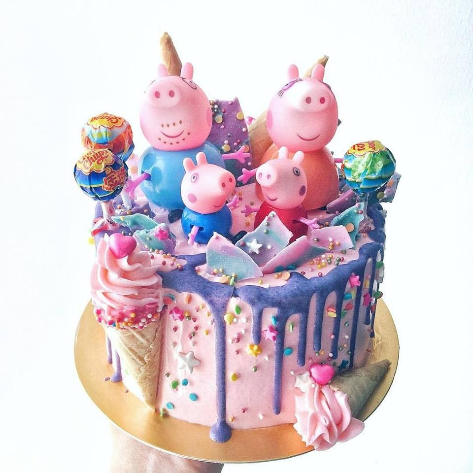 Peppa Pig Birthday Cakes
 12 Cute Peppa Pig Birthday Cake Designs in Singapore