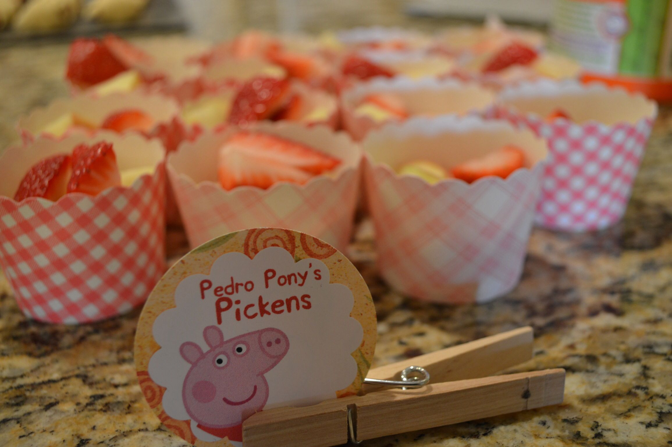 Peppa Pig Party Food Ideas
 Peppa Pig party food ideas