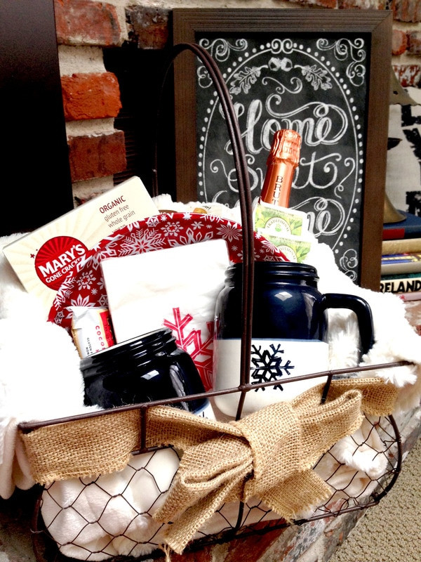 Picnic Basket Gift Ideas
 Indoor Winter Picnic Basket Thrifty and Creative DIY Gift