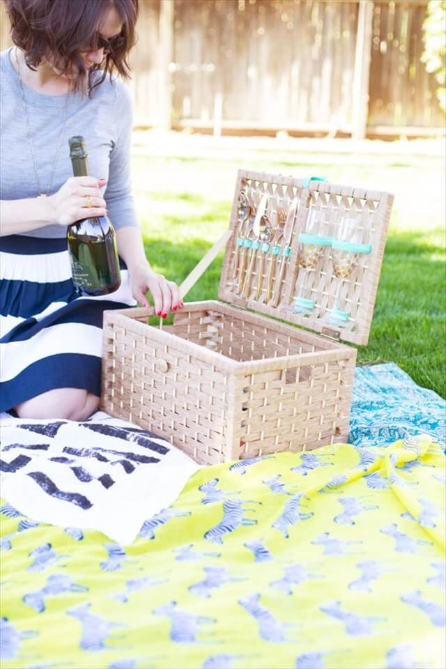 Picnic Basket Gift Ideas
 14 Cool DIY Wife Gift Ideas