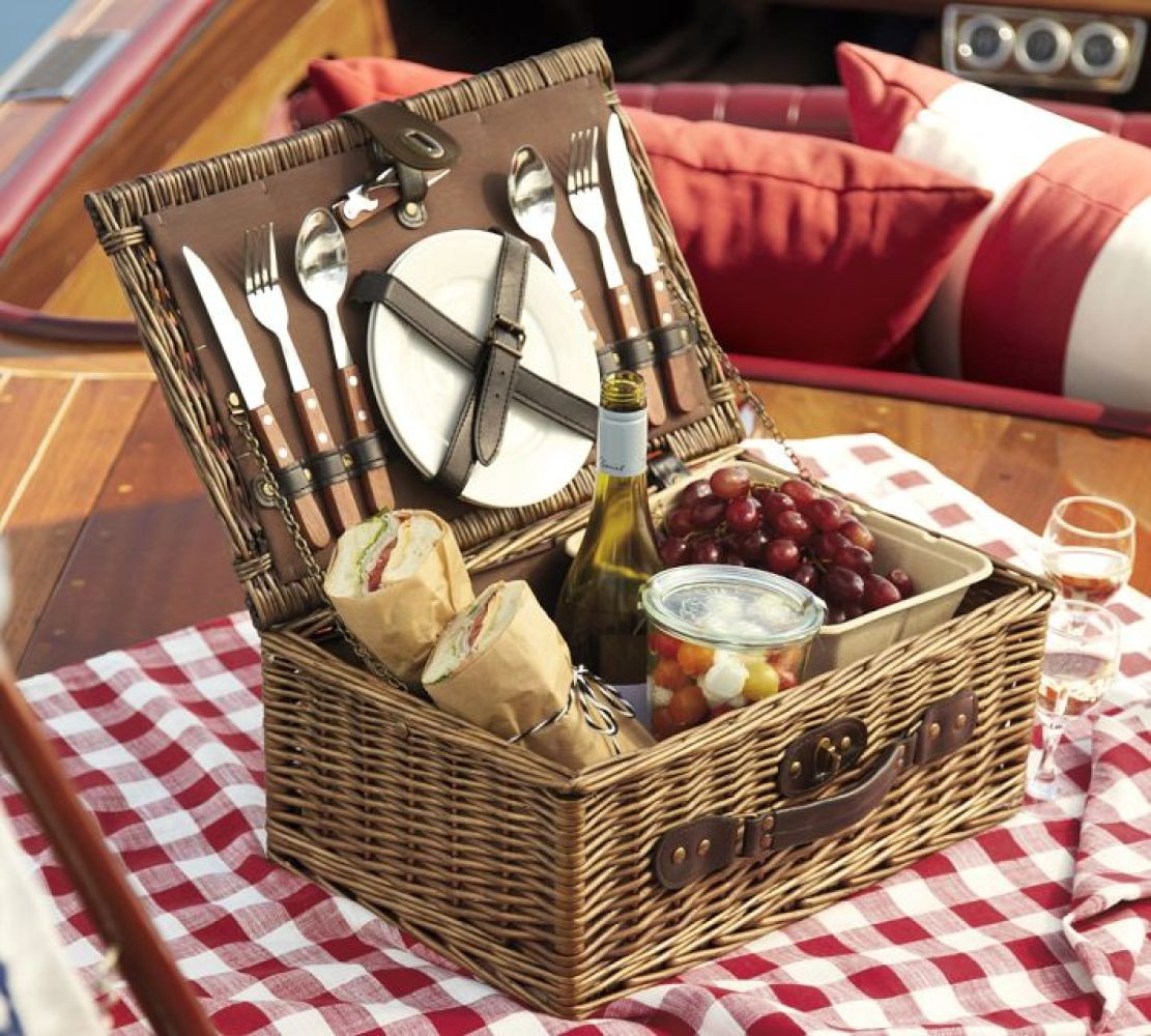 Picnic Basket Gift Ideas
 12 Fantastic Picnic Baskets Perfect For Outdoor