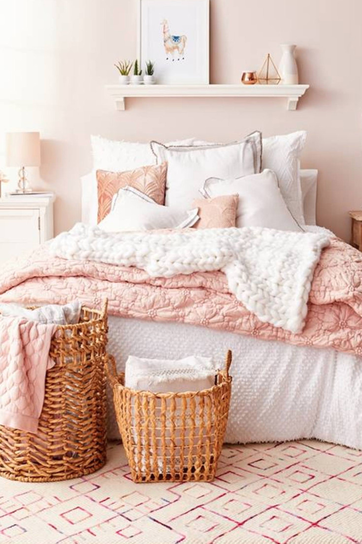 Pink Bedroom Decorations
 Blush Pink Bedroom Ideas Dusty Pink Bedrooms I Love