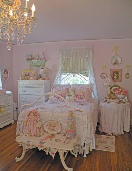 Pink Shabby Chic Bedroom
 Feminine Shabby Chic Bedroom Interior Ideas and Examples