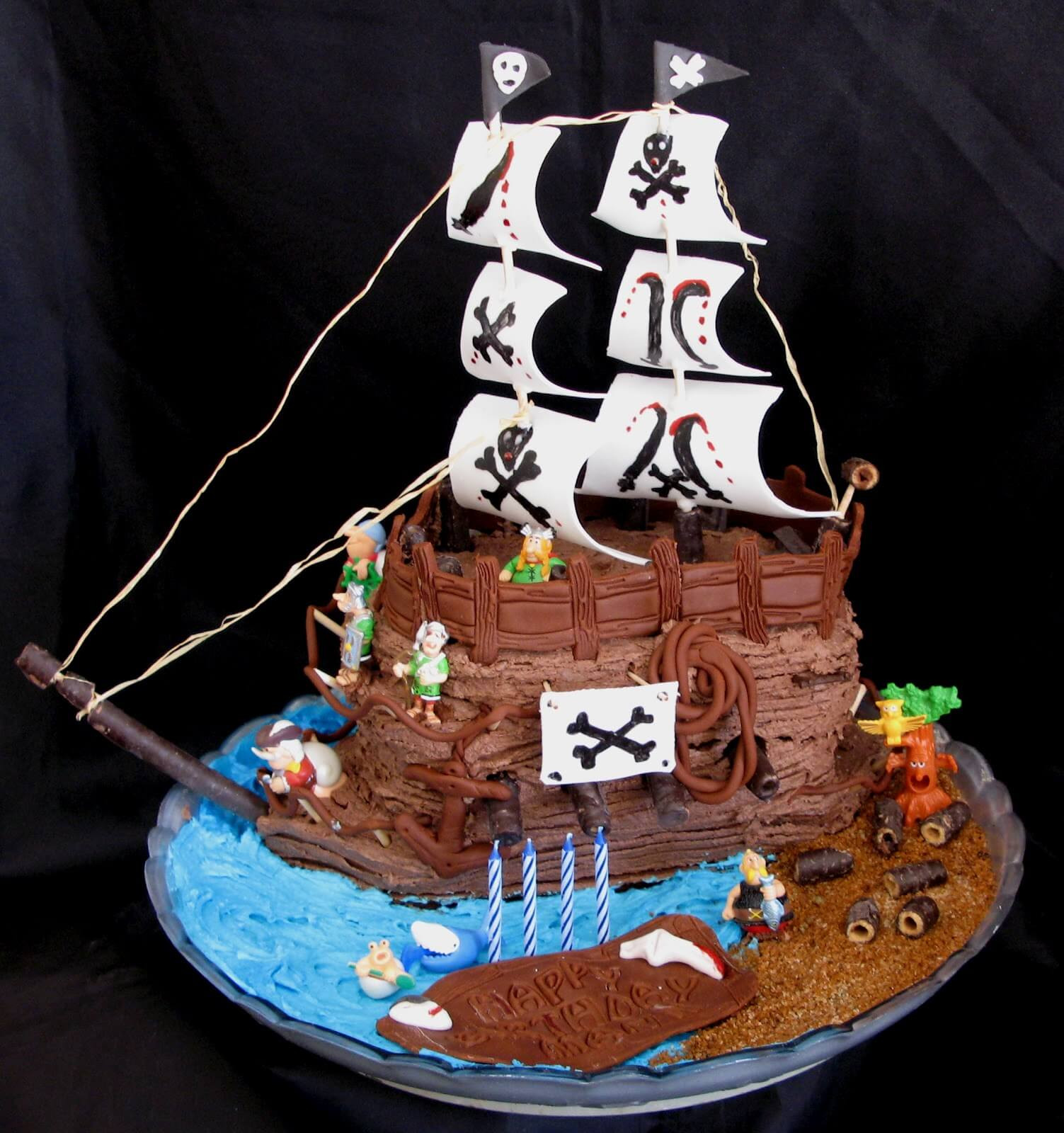 Pirate Birthday Cakes
 18 Unique Birthday Cake Designs For Girls & Boys