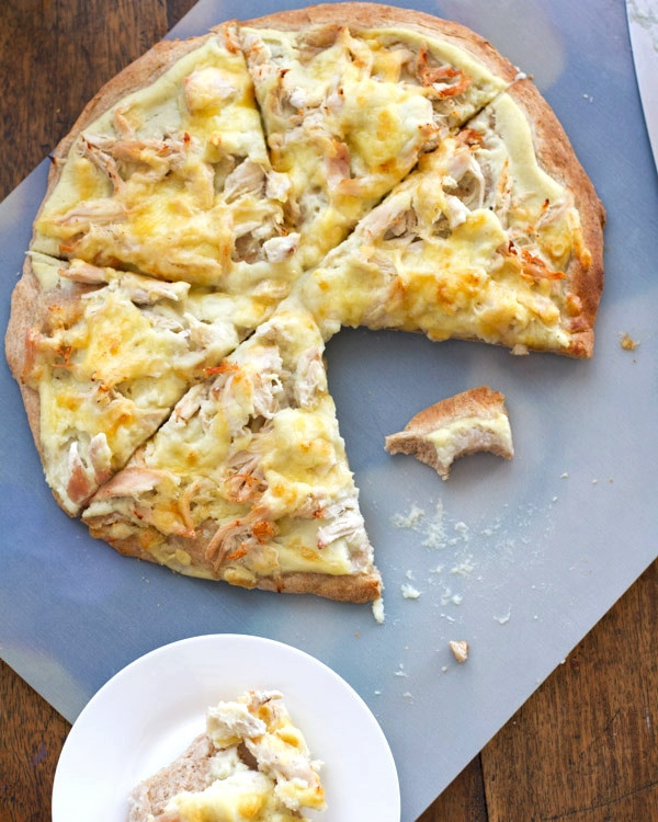 Pizza Hut Chicken Alfredo Recipe
 Healthy Chicken Alfredo Pizza Recipe Pinch of Yum