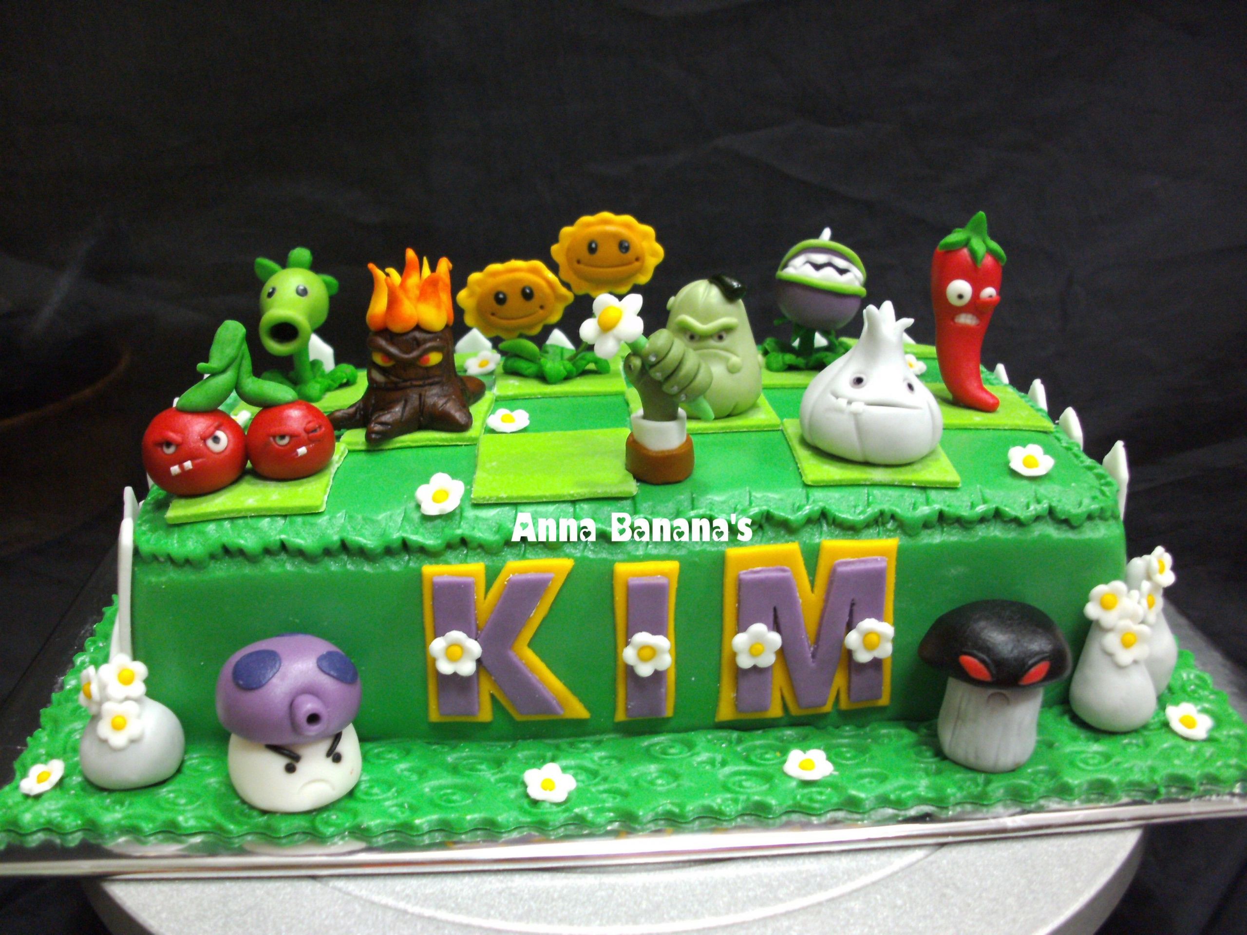 Plants Vs Zombies Birthday Cake
 Plants vs Zombies Celebration Cakes
