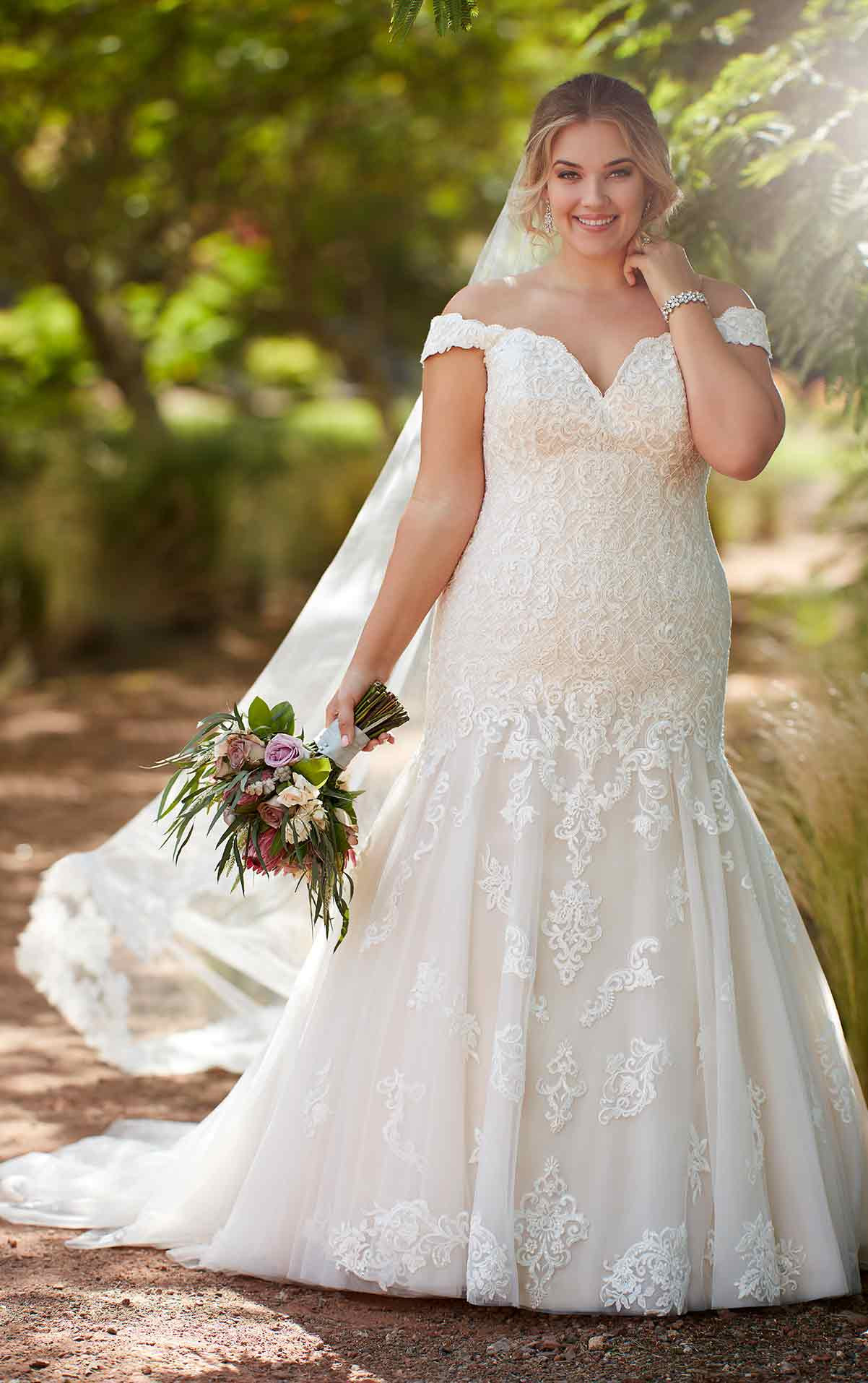 Plus Wedding Gowns
 Plus Size Vintage Wedding Gown