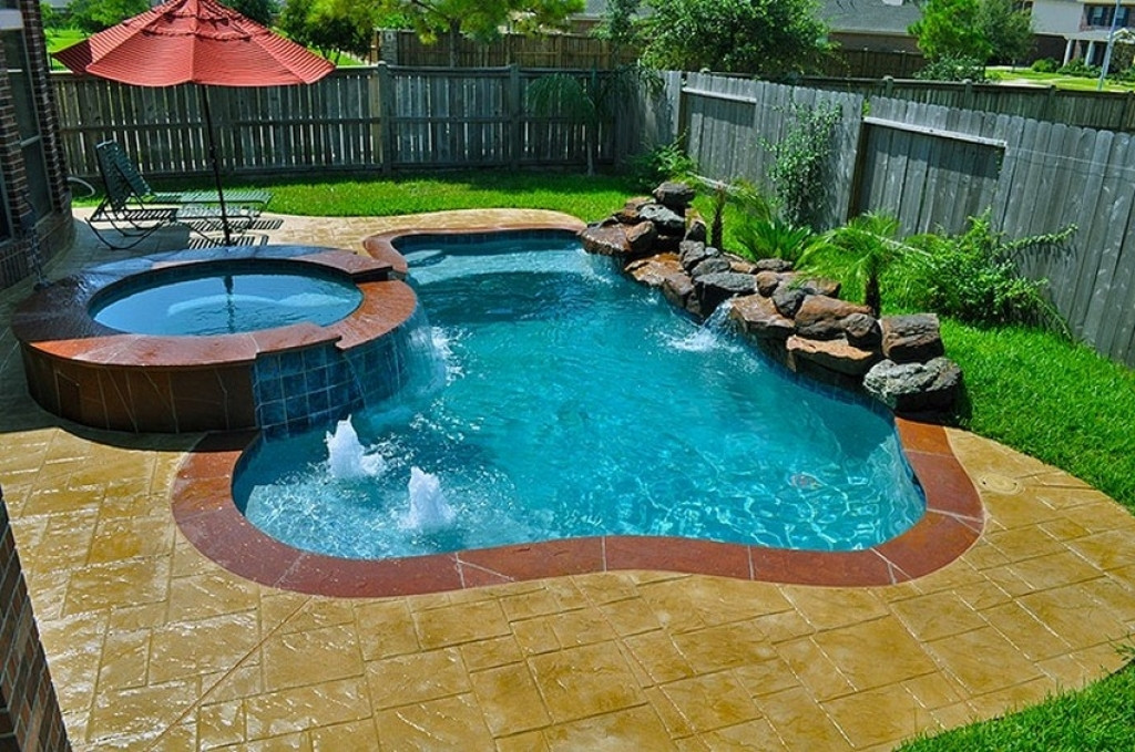 Pool In Small Backyard
 10 Things You Should Know About Owning A Swimming Pool