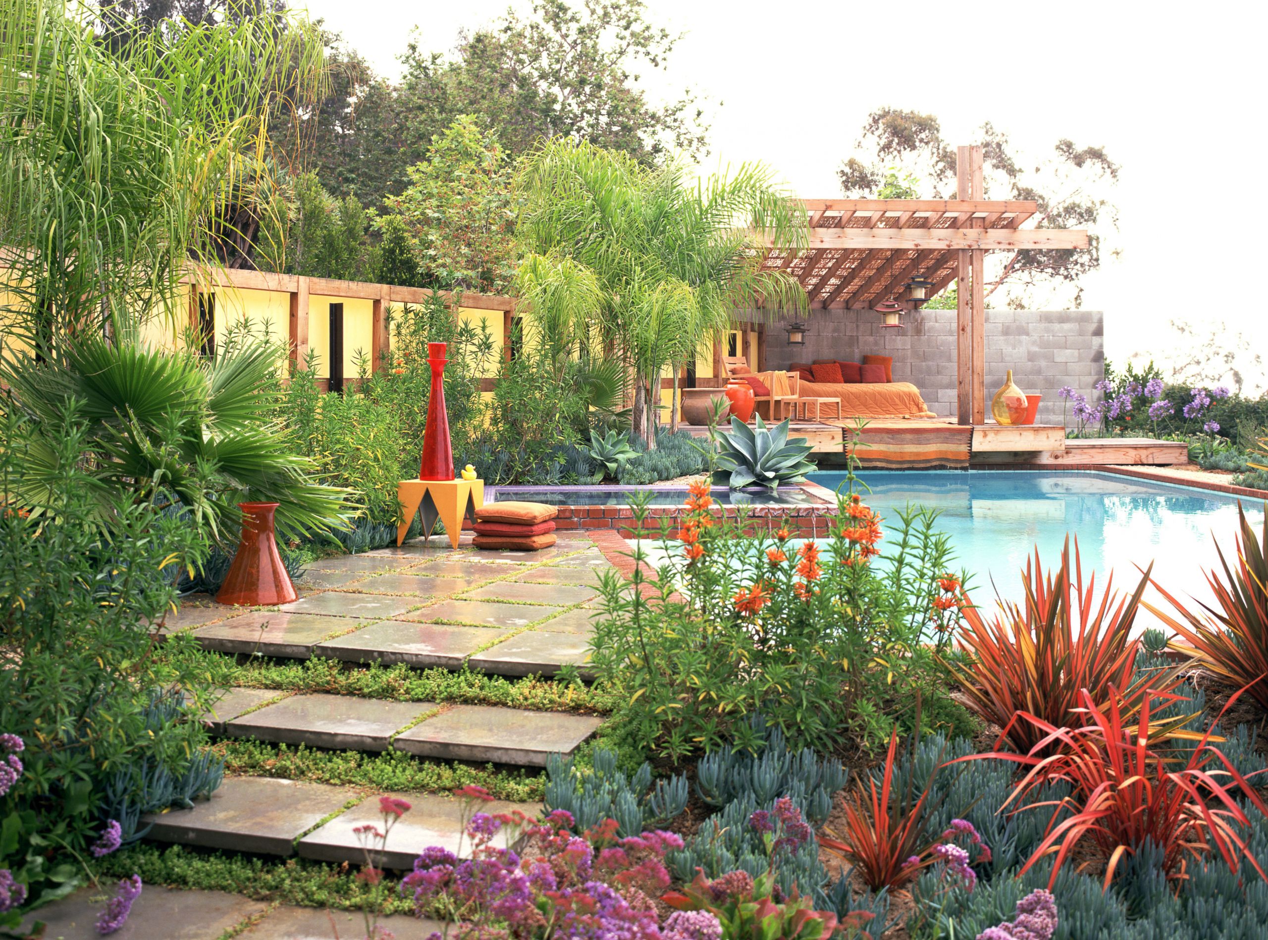 Pool Landscapes Designs
 Landscaping Ideas for Pool Areas