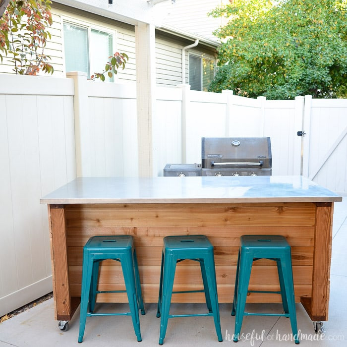 Portable Outdoor Kitchen Island
 Outdoor Kitchen Island Build Plans Houseful of Handmade