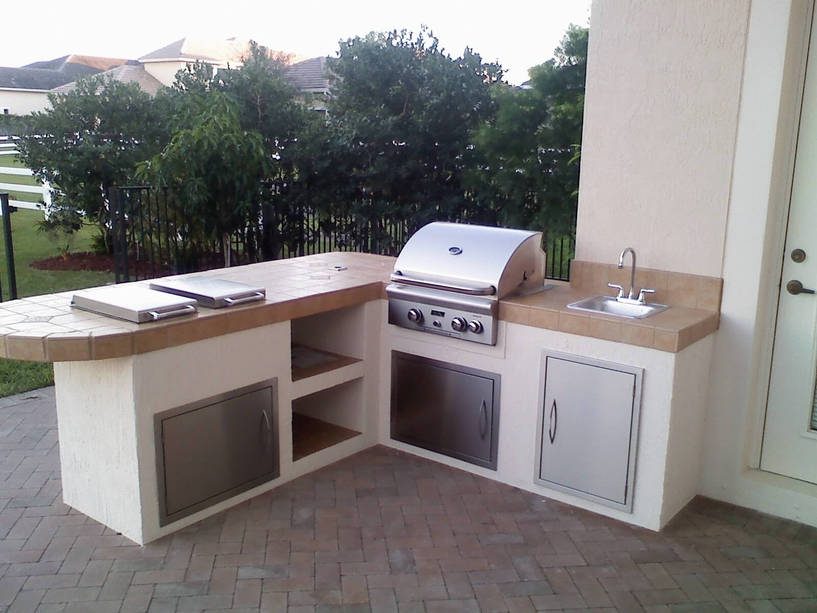 Prefabricated Outdoor Kitchen Island
 Ways to Choose Prefabricated Outdoor Kitchen Kits