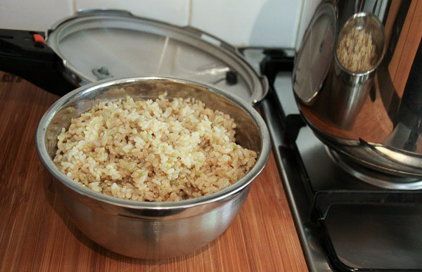 Pressure Cook Brown Rice
 How to Pressure cooker brown rice