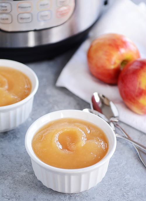 Pressure Cooking Applesauce
 Quick and Easy Pressure Cooker Applesauce