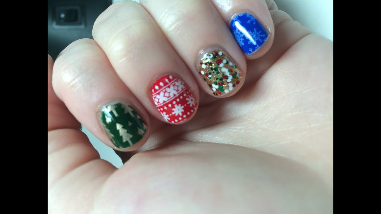 Pretty Christmas Nails
 Christmas Nails Featuring Born Pretty Store Plate QA57