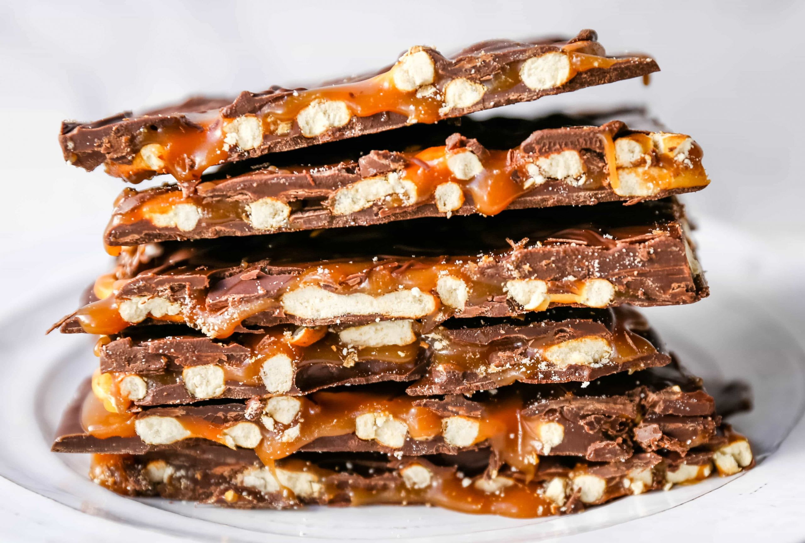 Pretzels Caramel Chocolate
 Chocolate Caramel Pretzel Bark – Modern Honey