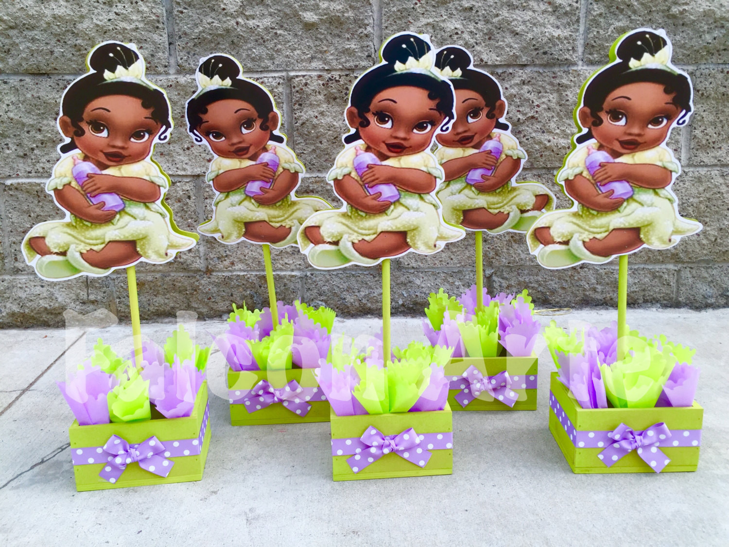 Princess Tiana Birthday Party Ideas
 Princess and The Frog Birthday Centerpiece Baby Princess Tiana