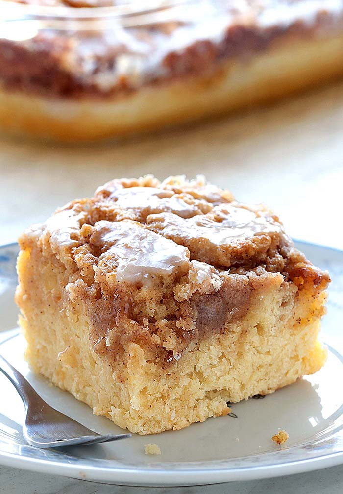 Quick And Easy Coffee Cake
 Easy Cinnamon Roll Coffee Cake Cakescottage