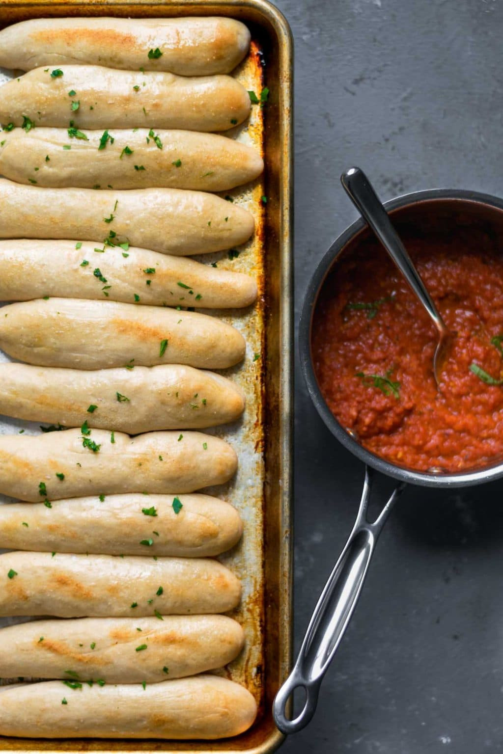 Quick Bread Sticks
 Quick and Easy Homemade Breadsticks with Spicy Marinara