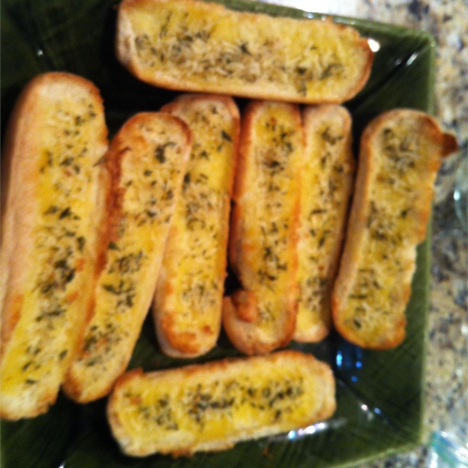 Quick Bread Sticks
 Quick Garlic Breadsticks Recipe