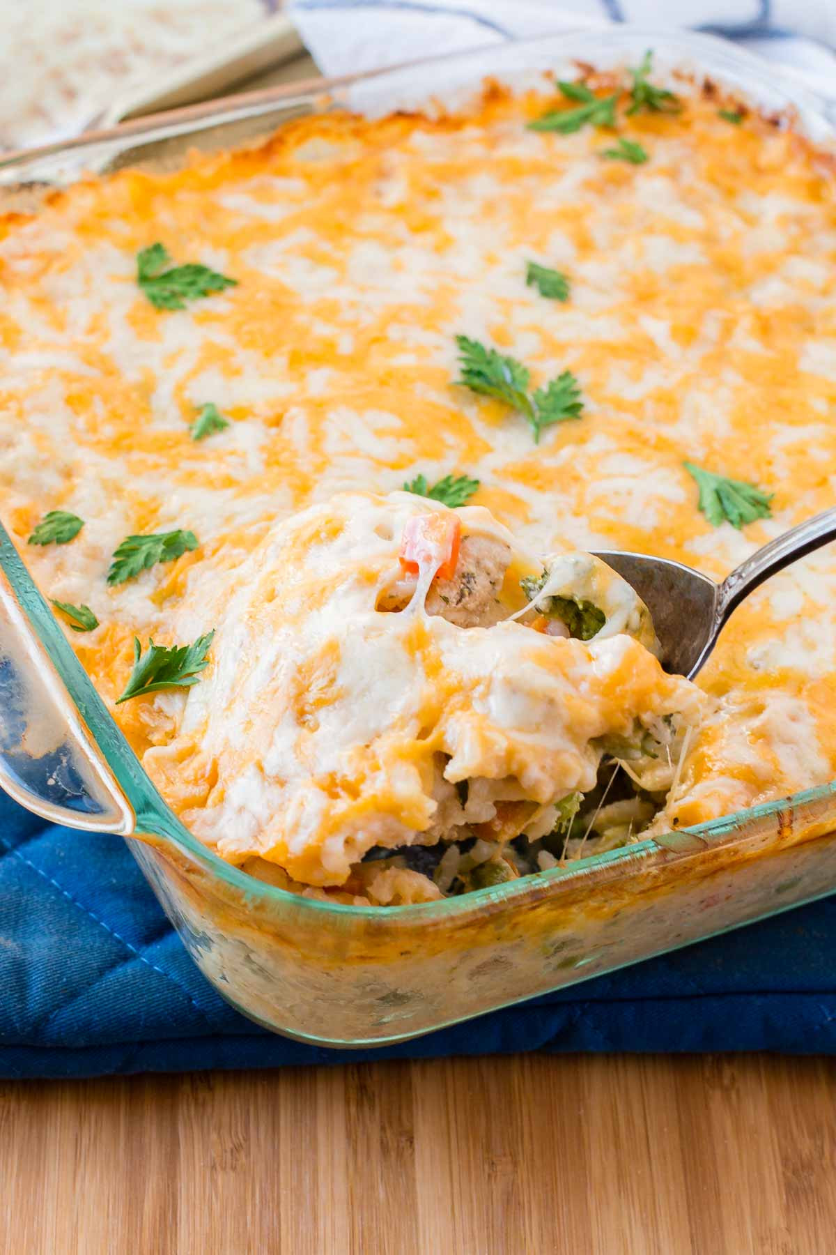 Quick Dinner Ideas With Chicken
 Cheesy Chicken and Rice Casserole Oh Sweet Basil