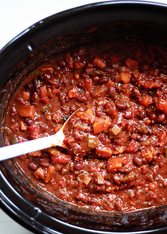 Quinoa Black Bean Chili
 Slow Cooker Quinoa Sweet Potato & Black Bean Ve arian