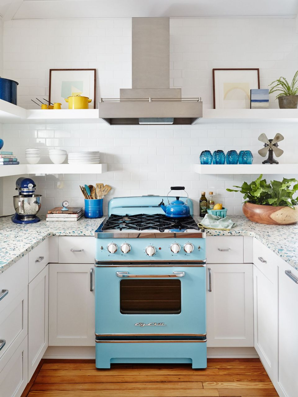 Recycled Glass Kitchen Countertops
 14 Kitchens With Recycled Glass Countertops