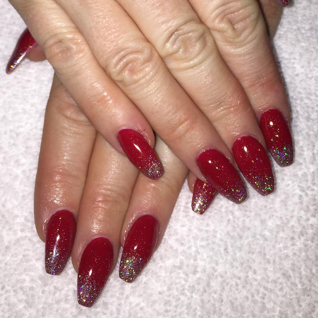 Red Nails With Silver Glitter
 Pretty Red Nail Designs