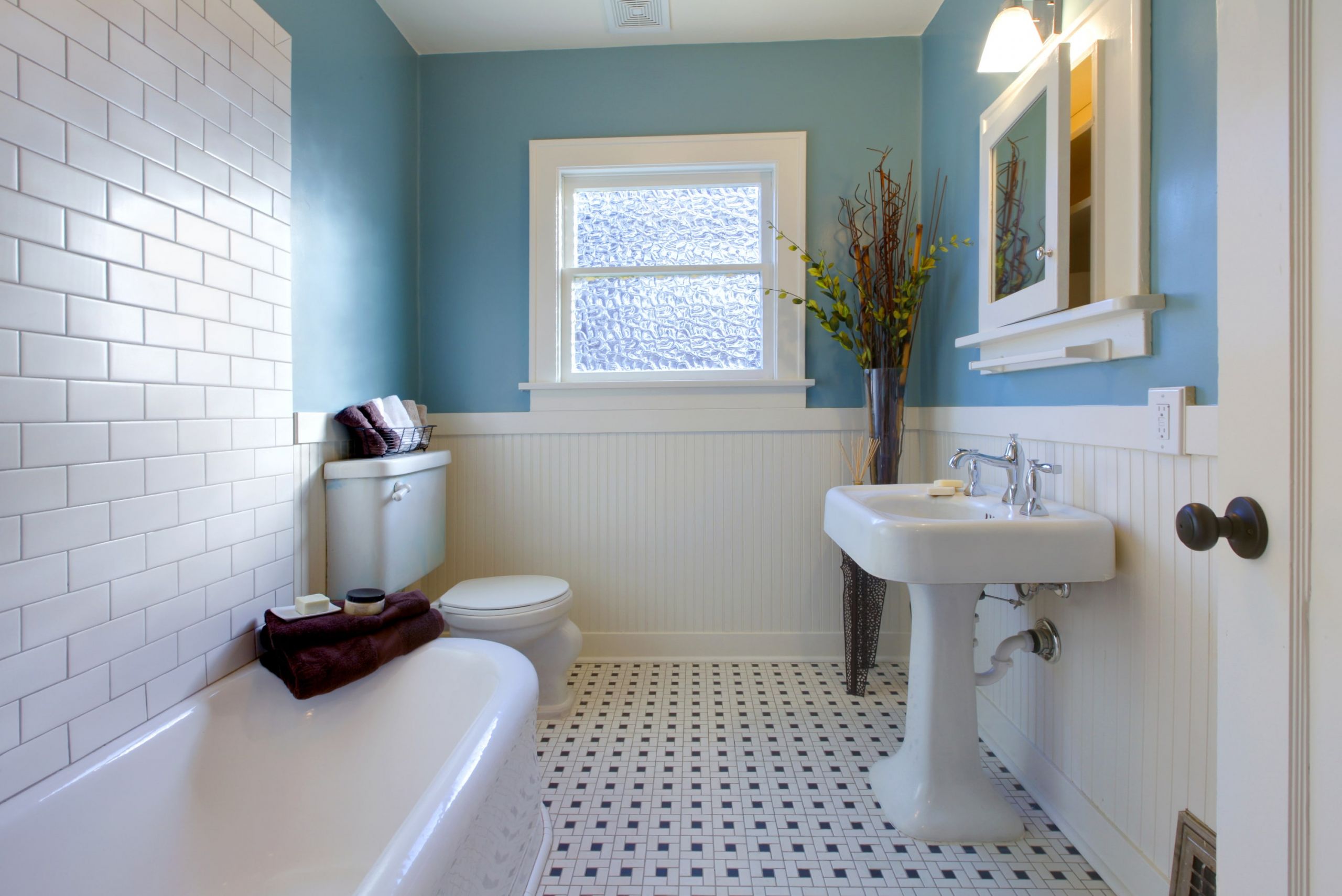 Remodeling Bathrooms Cheap
 8 Bathroom Design & Remodeling Ideas on a Bud