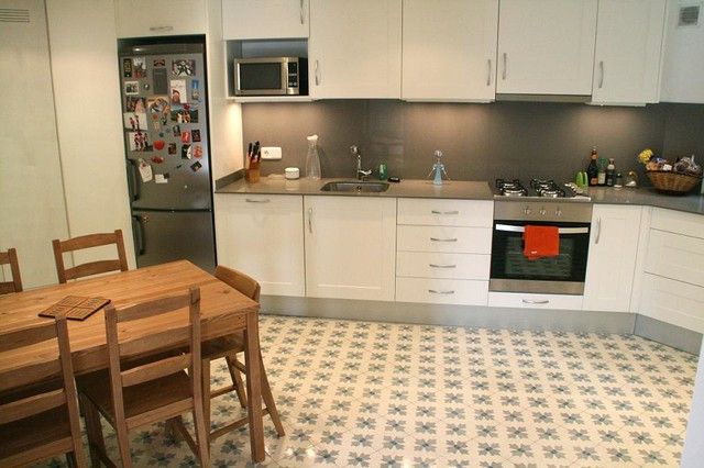 Retro Kitchen Tile
 Modern and Retro tile designs Transitional Kitchen