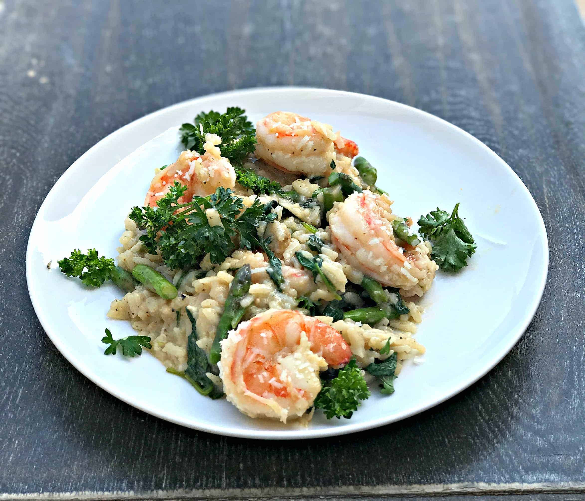 Risotto With Shrimp
 Instant Pot Lemon Shrimp Risotto with Ve ables and Parmesan