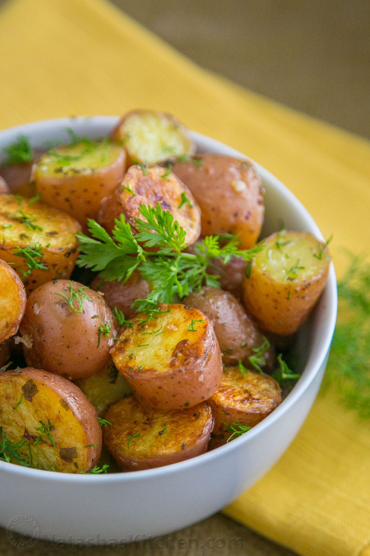 Roasted Baby Potatoes Recipe
 Easy Oven roasted baby red potatoes Natasha s Kitchen