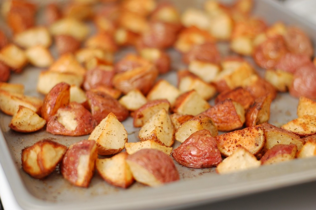 Roasted Baby Red Potatoes
 Garlic Roasted Baby Red Potatoes A Kitchen Addiction