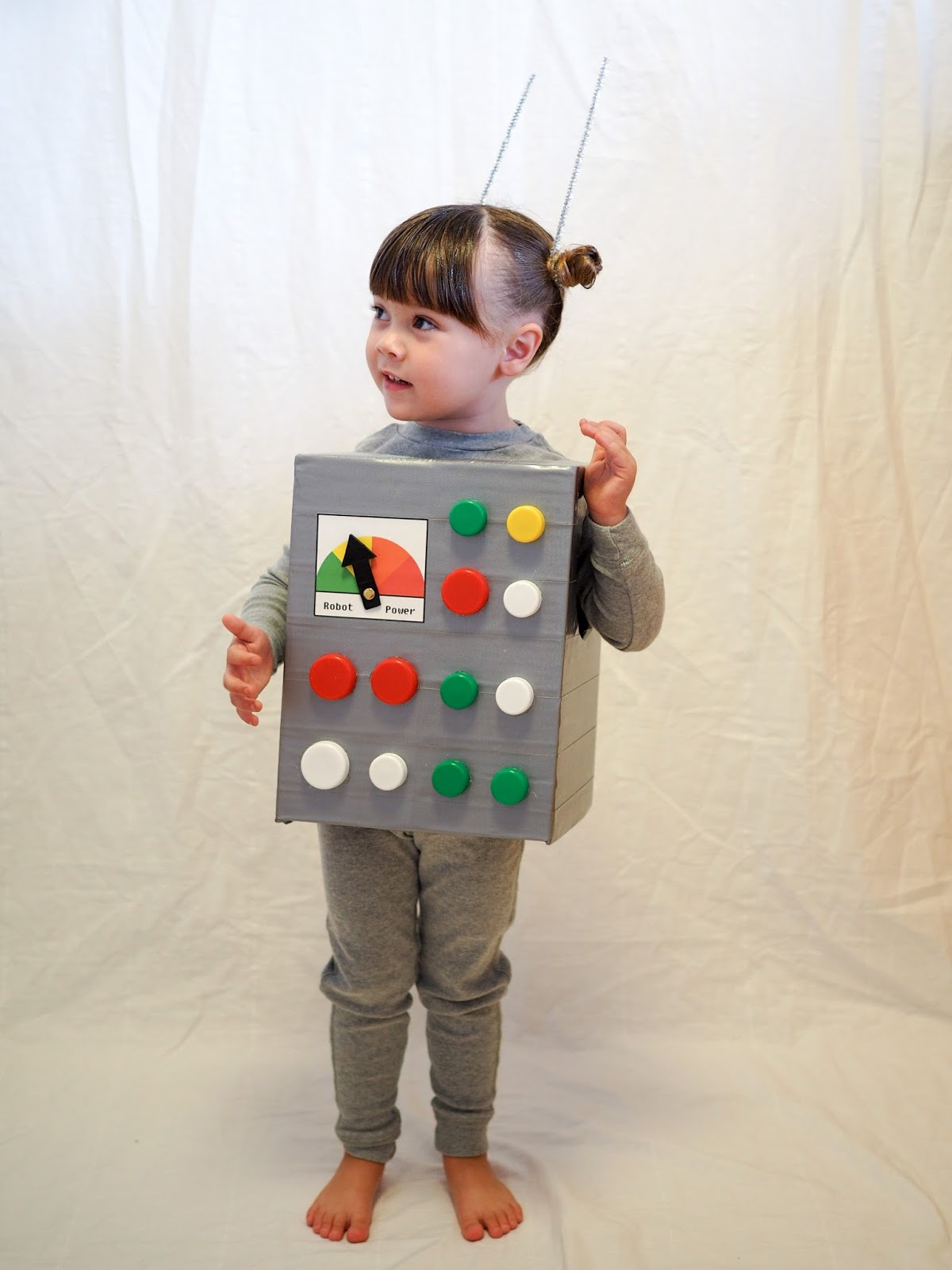 Robot Costume DIY
 Little Hiccups Last Minute Halloween DIY Robot Costume