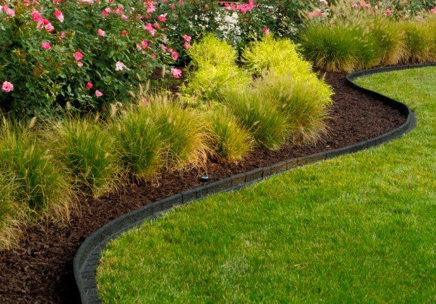 Rubberific Landscape Edging
 Rubberific Debuts New Premium Landscape Edging