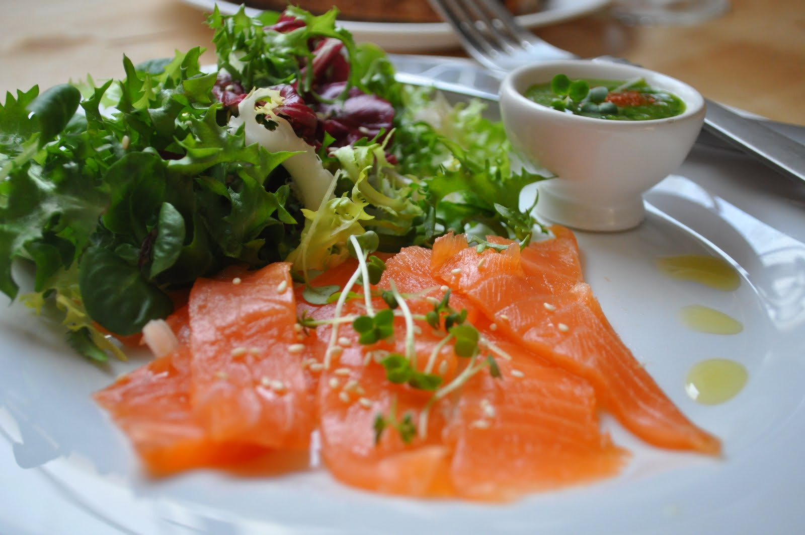 Salad With Smoked Salmon
 Apron s Delight Smoked Salmon Salad with Parsley