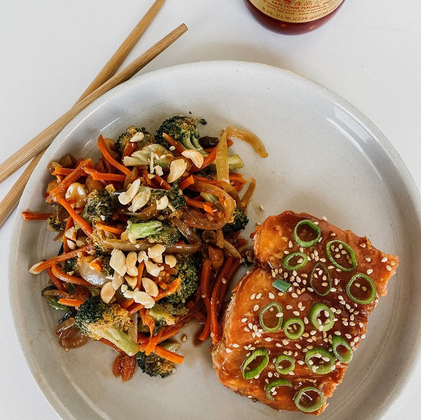 Salmon And Noodles
 Teriyaki Salmon and Vegan Kung Pao “Noodles" broccyourbody