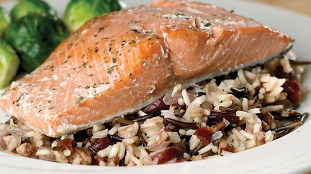 Salmon And Wild Rice
 Baked Salmon Fillets on Wild Rice Pilaf