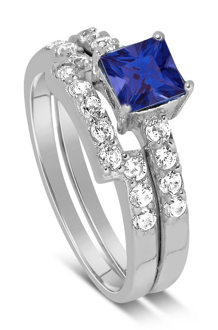 Sapphire Wedding Rings Sets
 Luxurious 2 Carat Princess cut blue sapphire and White