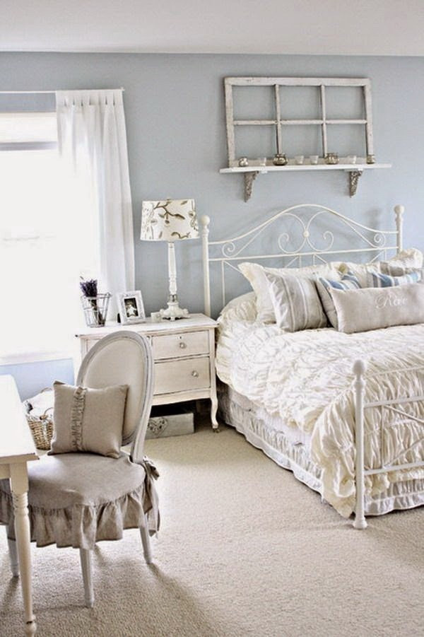 Shabby Chic Bedroom Accessories
 33 Cute And Simple Shabby Chic Bedroom Decorating Ideas