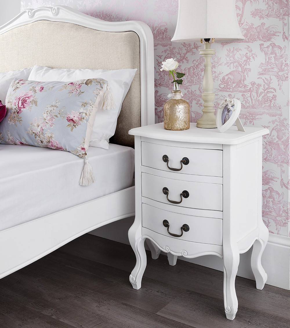Shabby Chic Bedroom Chair
 Shabby Chic White Upholstered Double Bed