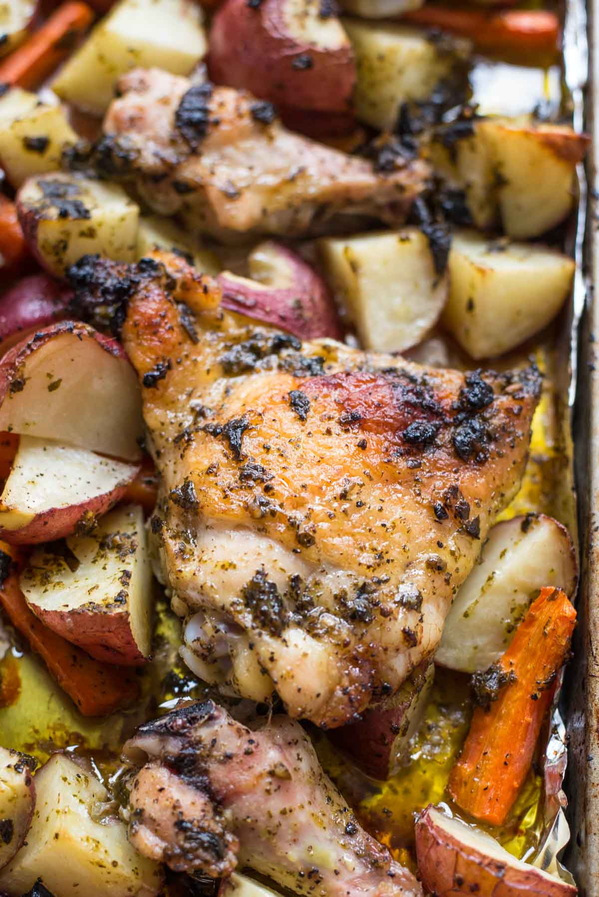 Sheet Pan Chicken Thighs And Potatoes
 Sheet Pan Pesto Chicken and Ve ables
