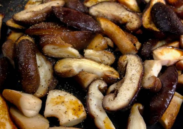 Shiitake Mushrooms Stir Fry
 Quick & Easy Shiitake Mushroom Stir fry Recipe by Sachiko