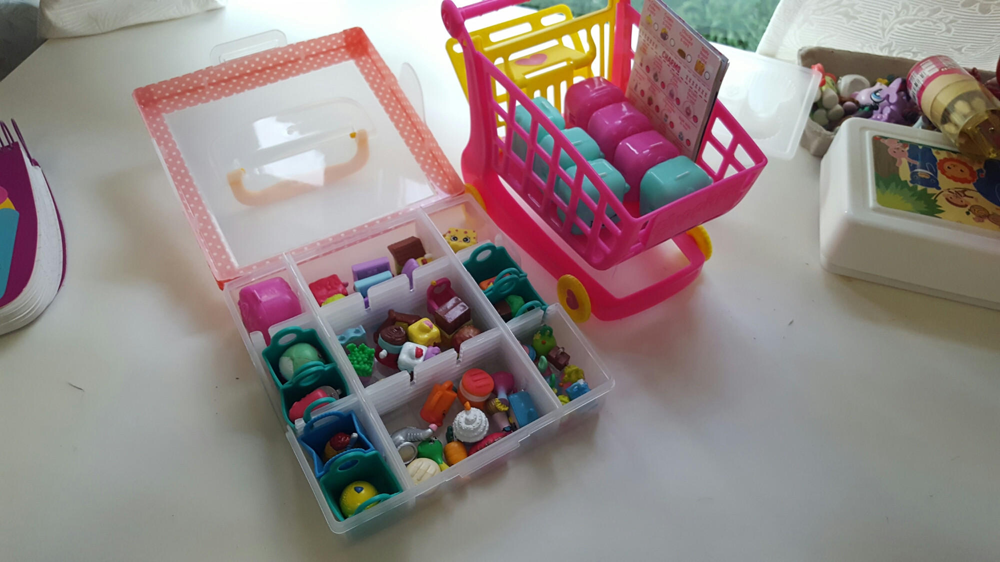 Shopkins Organizer DIY
 DIY Shopkins Storage Box at $4 – Mum Craft