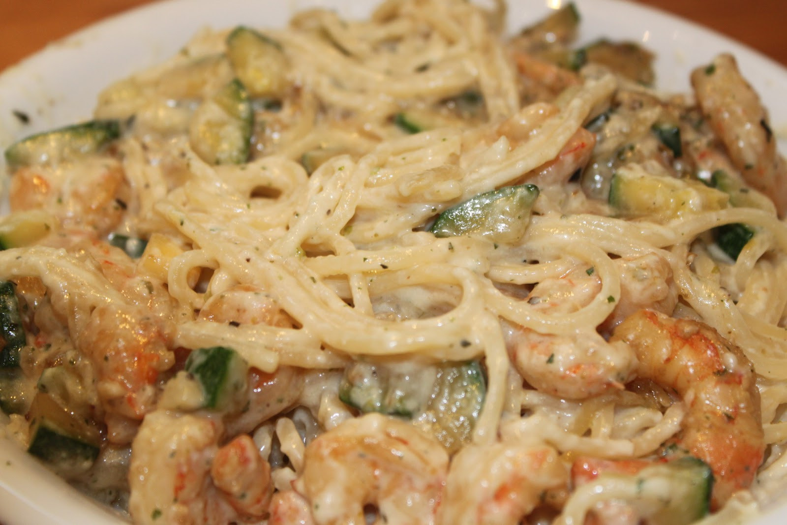 Shrimp Pasta With Alfredo Sauce
 Tales of a Garlic and ion Lover Shrimp Pasta with Low