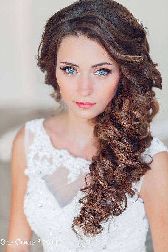 Side Wedding Hairstyle
 34 Elegant Side Swept Hairstyles You Should Try