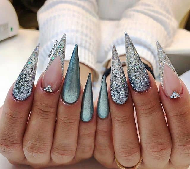 Silver Glitter Ombre Nails
 50 Cool Glitter Ombre Nail Design Ideas That are Trending
