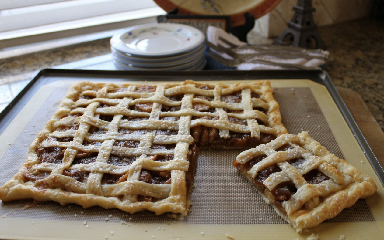 Slab Apple Pie
 Slab Apple Pie Ready to Serve