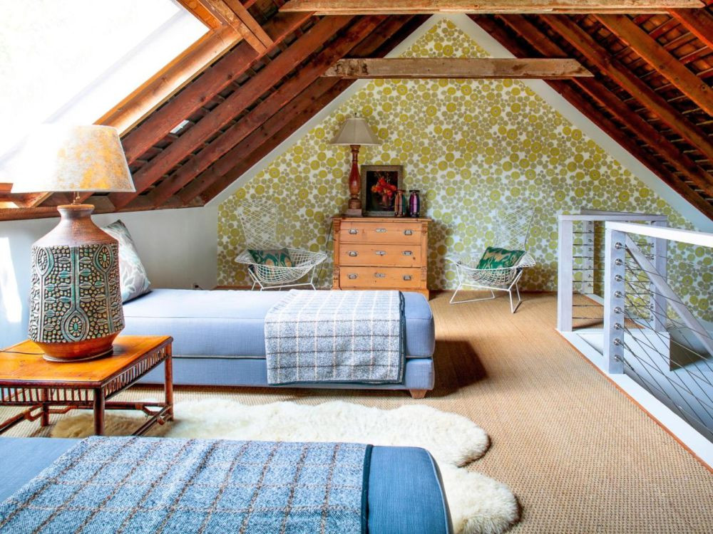 Small Attic Bedroom Ideas
 16 Small Attic Room Design Ideas