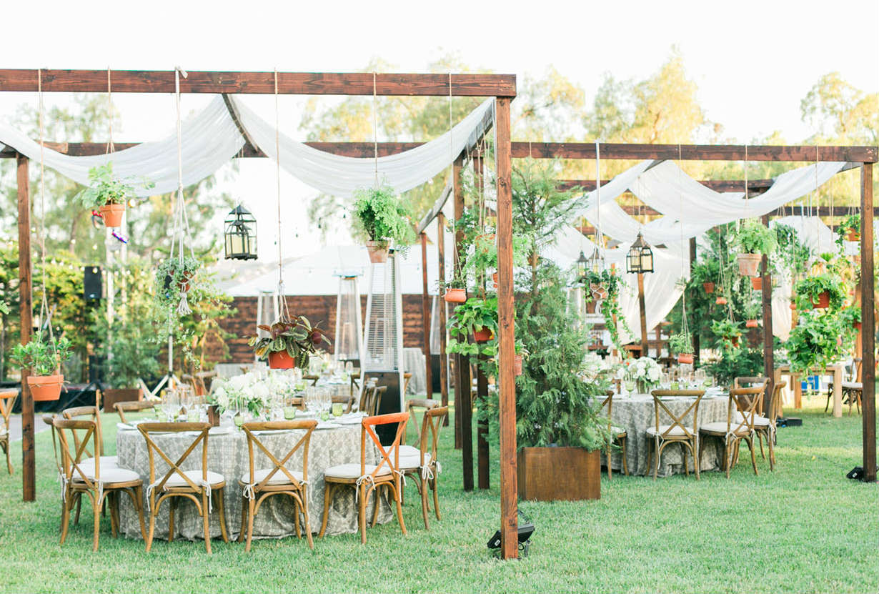 Small Backyard Weddings
 36 Inspiring Backyard Wedding Ideas