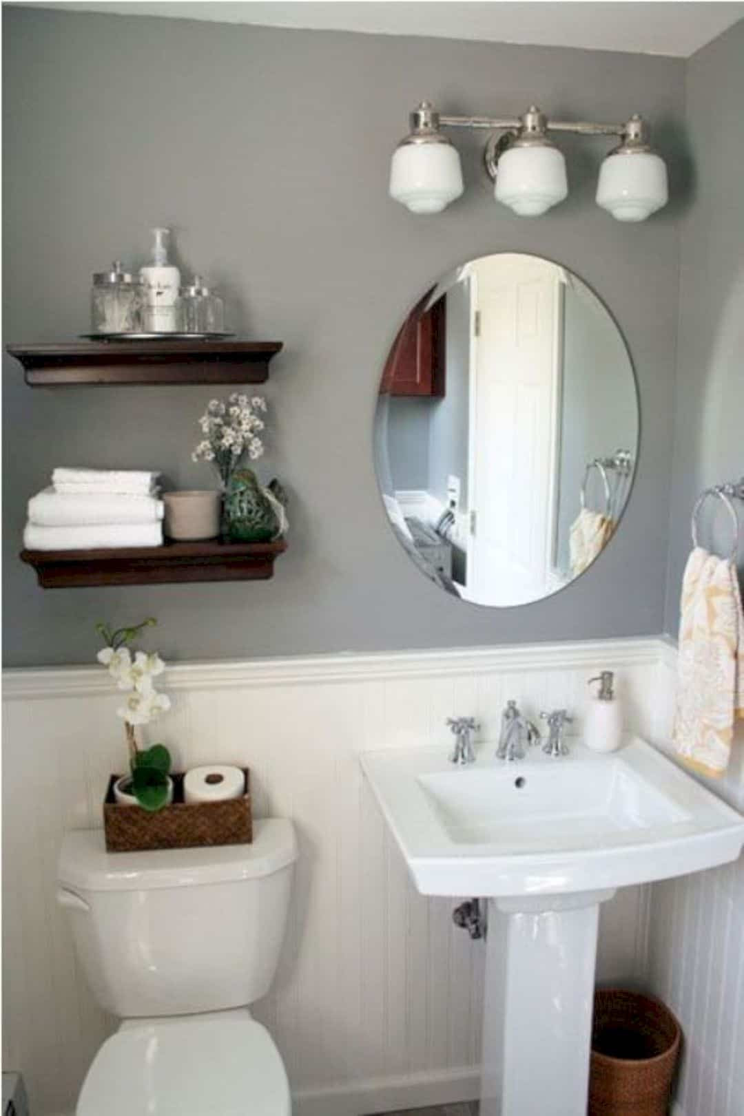 Small Bathroom Decorating Ideas
 17 Awesome Small Bathroom Decorating Ideas